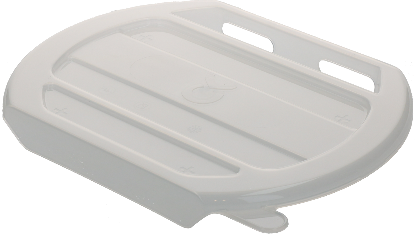 Cover for calf feeding bucket